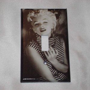 MARILYN MONROE -SINGLE Light Switch Plate Cover